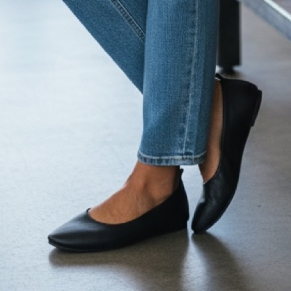 Lucky Brand Genuine Leather Black Emmie Ballet Flats Women’s Size 9.5